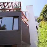 Art Hostel *