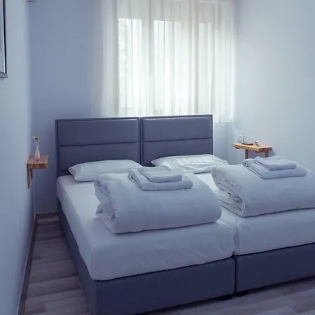Hostal Art *