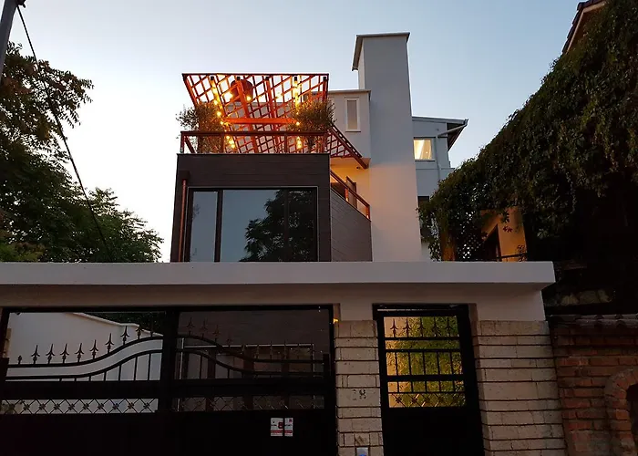 旅馆 Art 地拉那