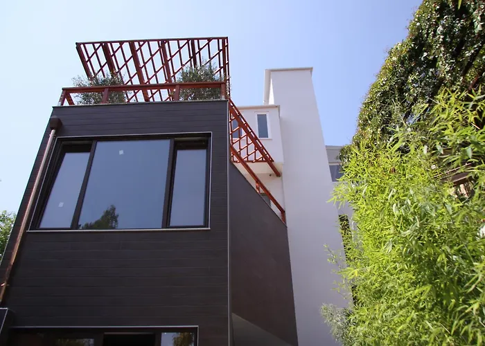 Art Vandrarhem Tirana